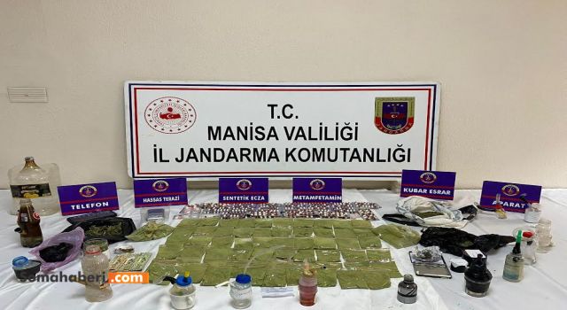 Manisa'da Jandarmadan Büyük Operasyon: Uyuşturucu ve Silah Tacirlerine Darbe