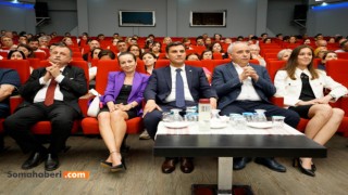 CHP'DEN COŞKULU BAYRAMLAŞMA TÖRENİ