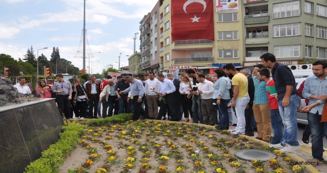 CHP Gençlik Kolları Genel Başkanı Somada 1 Mayısı Kutladı