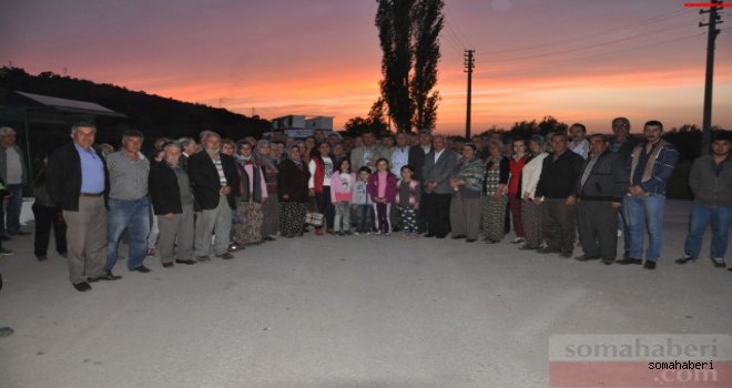 Özgür Özel Zeytin Dalı İle Karşılandı