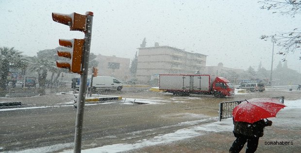 Soma Çevresinde Taşımalı sistemle gelen Öğrencilere kar tatili